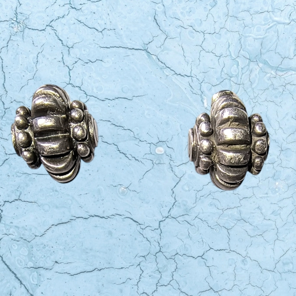 ADDITIONAL CLOSET CLEAR OUT!! Elegant Lagos styled Sterling Silver post Earrings